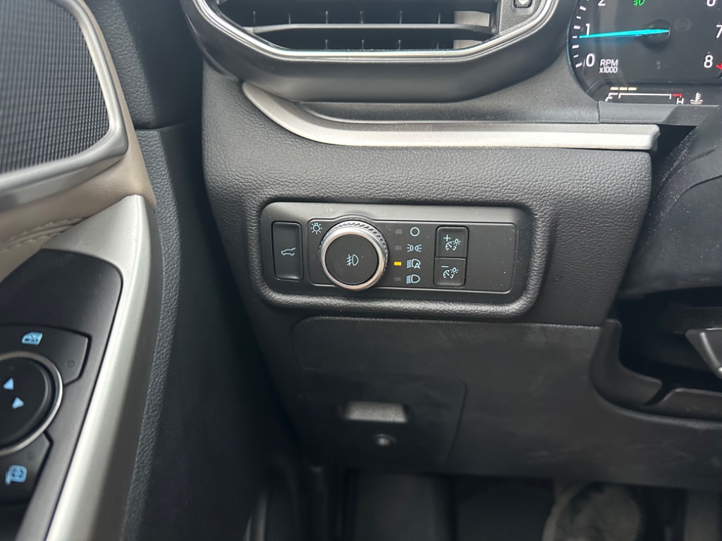 2021 Ford Explorer - $22,500