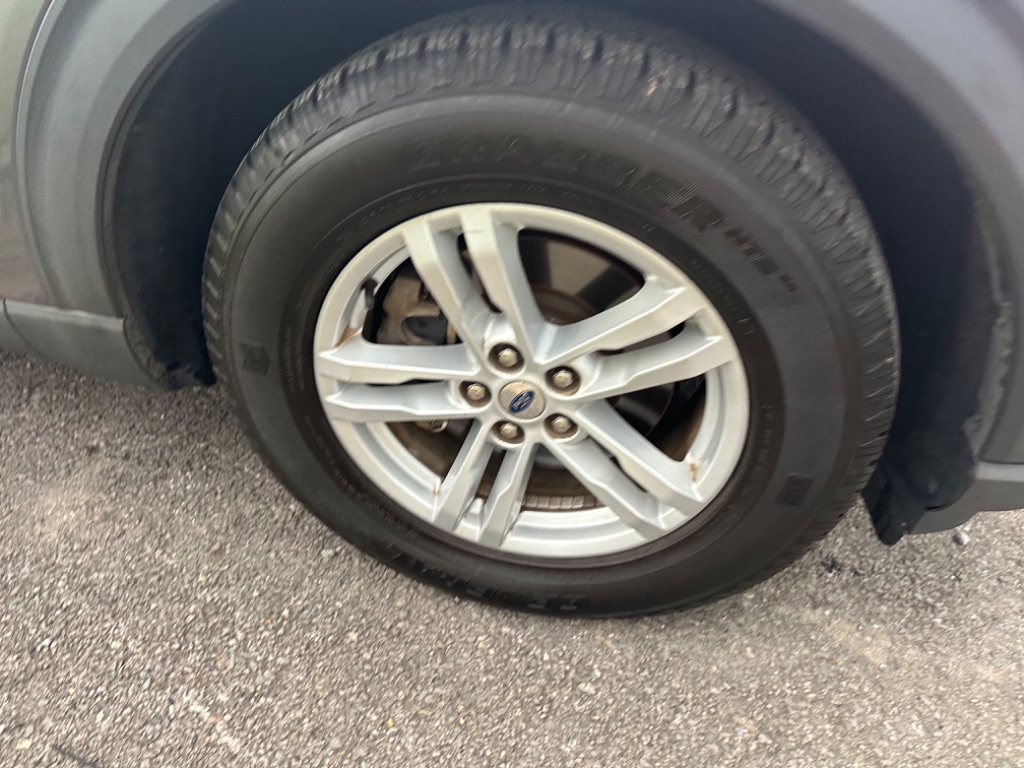 2021 Ford Explorer - $22,500