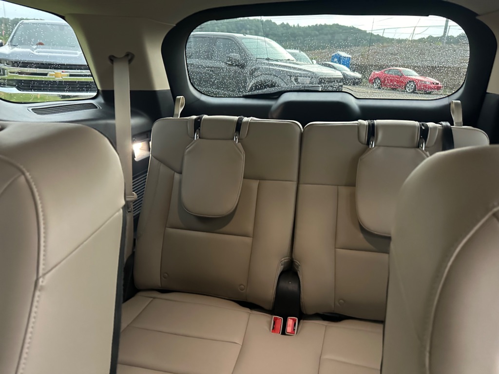 2021 Ford Explorer - $22,500