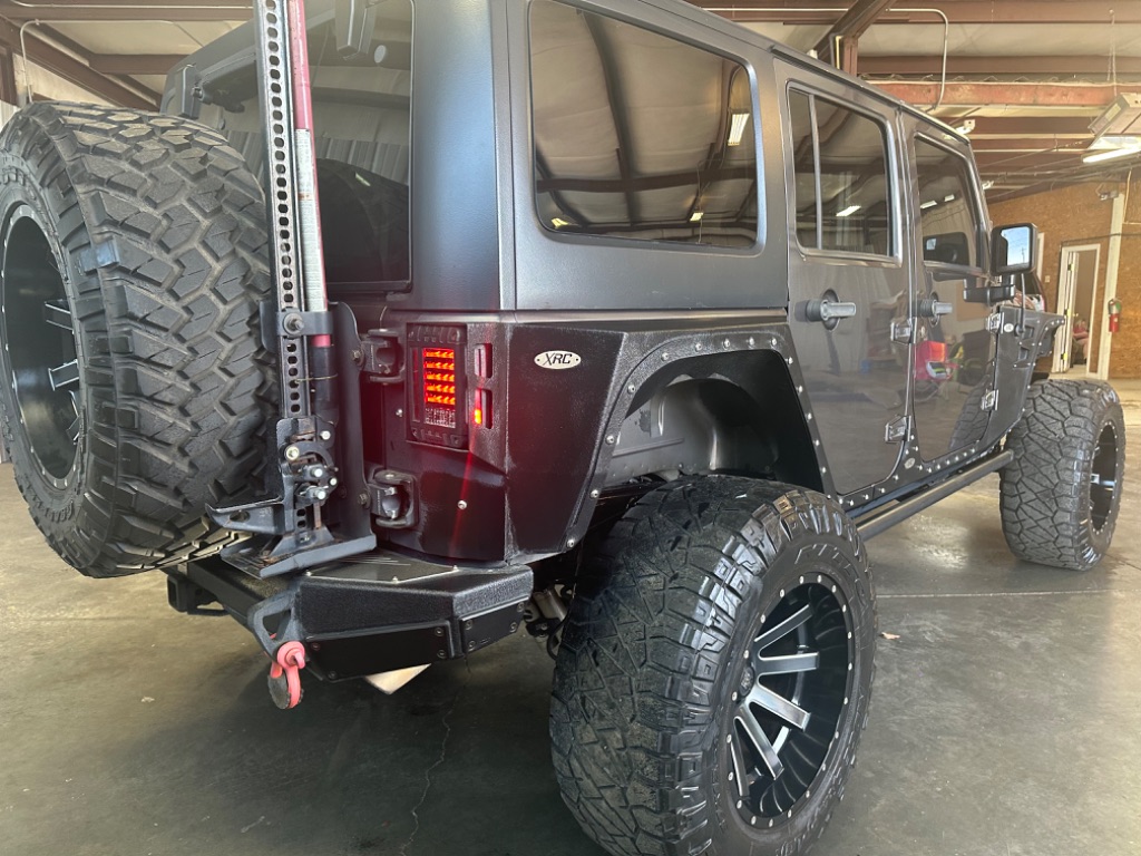 2016 Jeep Wrangler Unlimited Rubicon photo