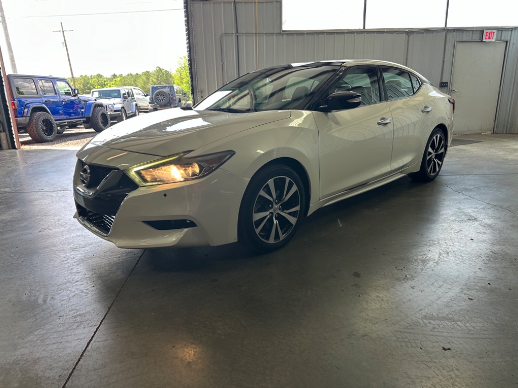 2017 Nissan Maxima Platinum photo