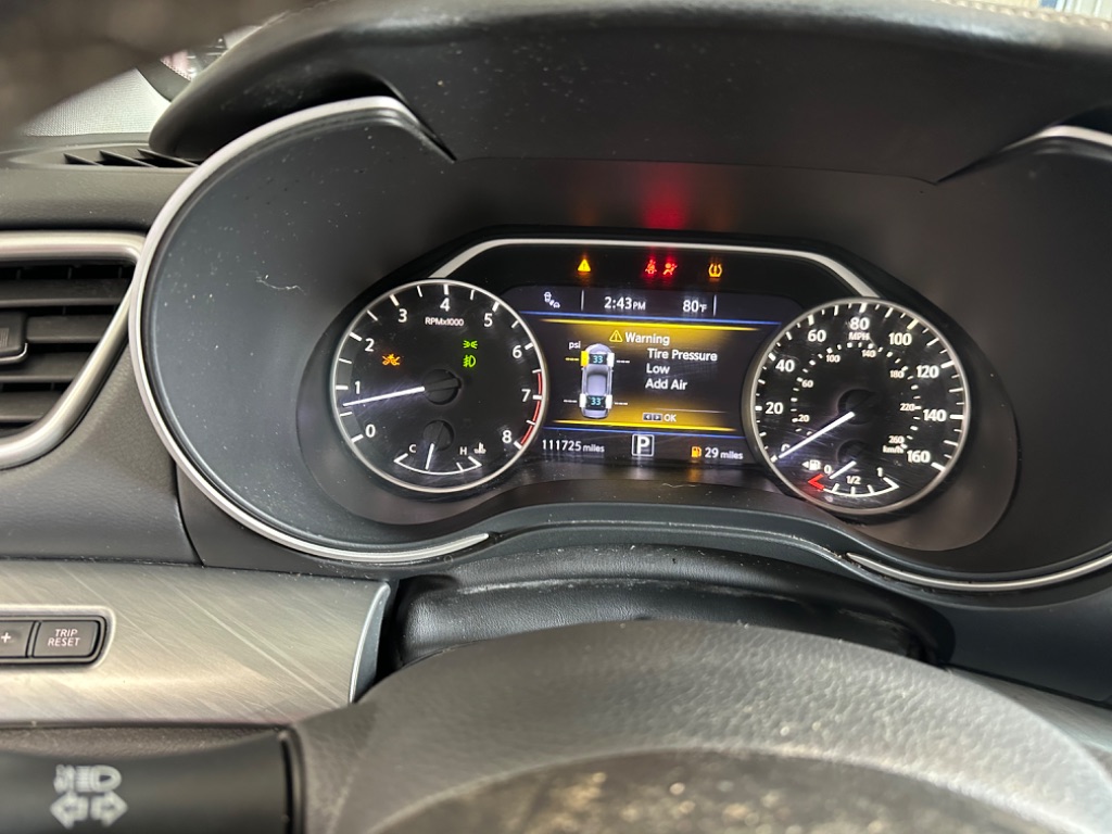 2017 Nissan Maxima Platinum photo