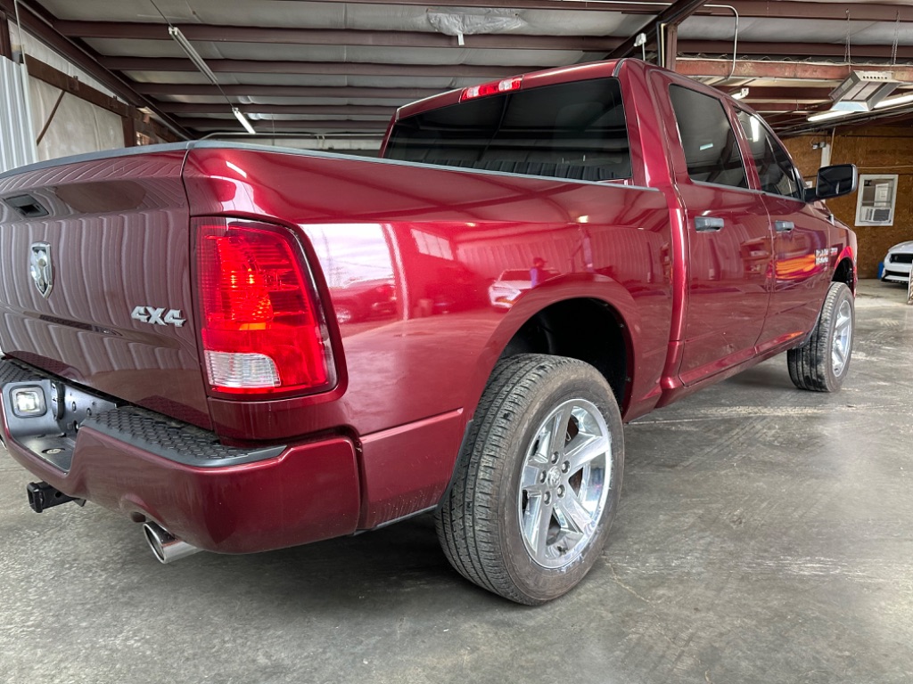 2017 RAM 1500 Tradesman photo