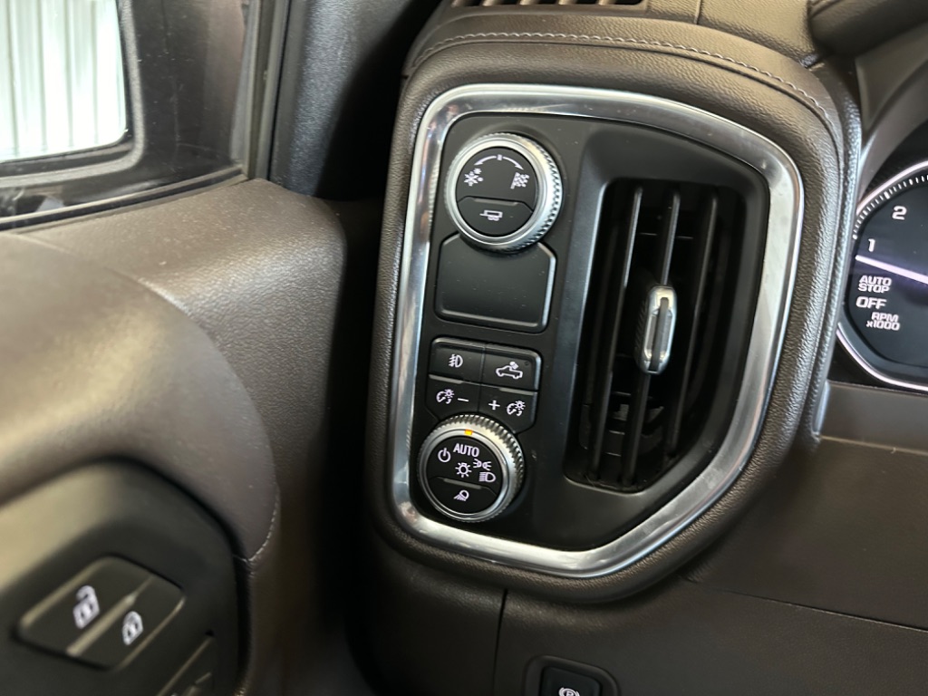 2019 GMC Sierra 1500 SLT photo