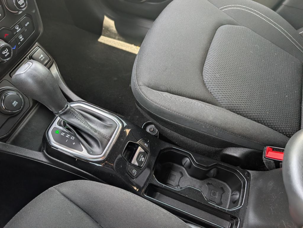 2022 Jeep Renegade - $14,800