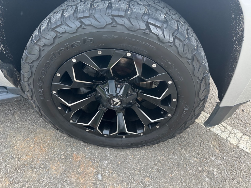 2019 Chevrolet Tahoe LT photo