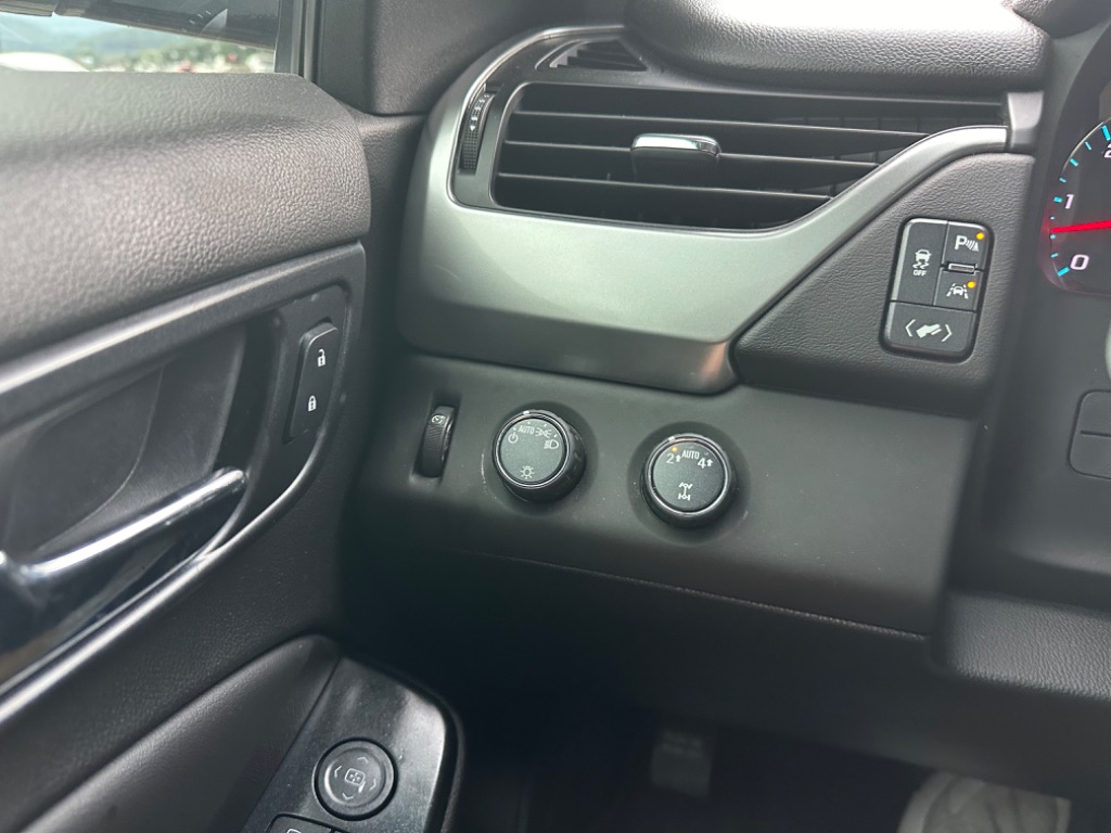 2019 Chevrolet Tahoe LT photo