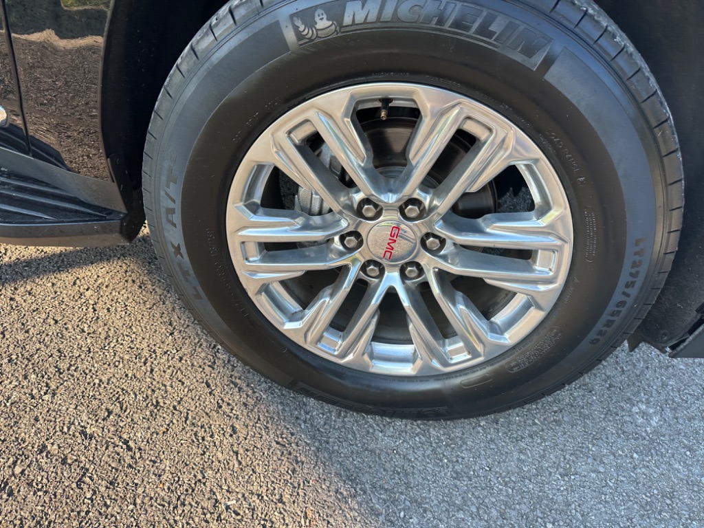 2021 GMC Yukon - $21,500