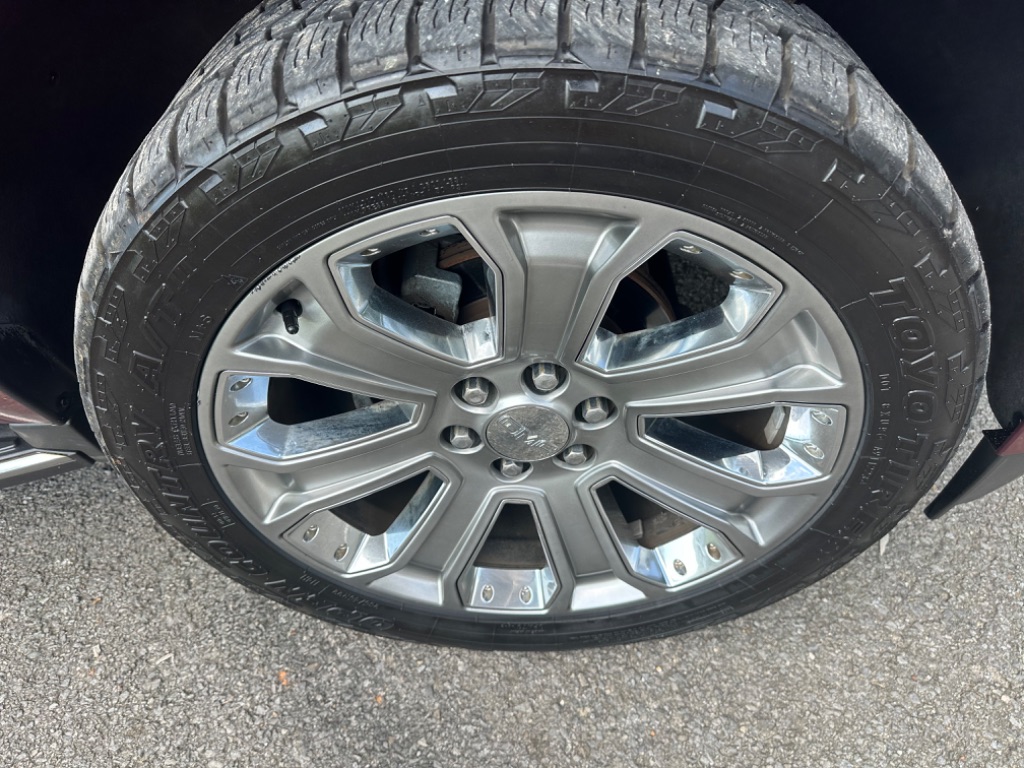 2017 GMC Yukon - $18,900