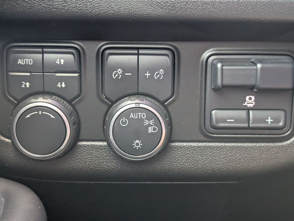 2021 Chevrolet Tahoe - $43,900