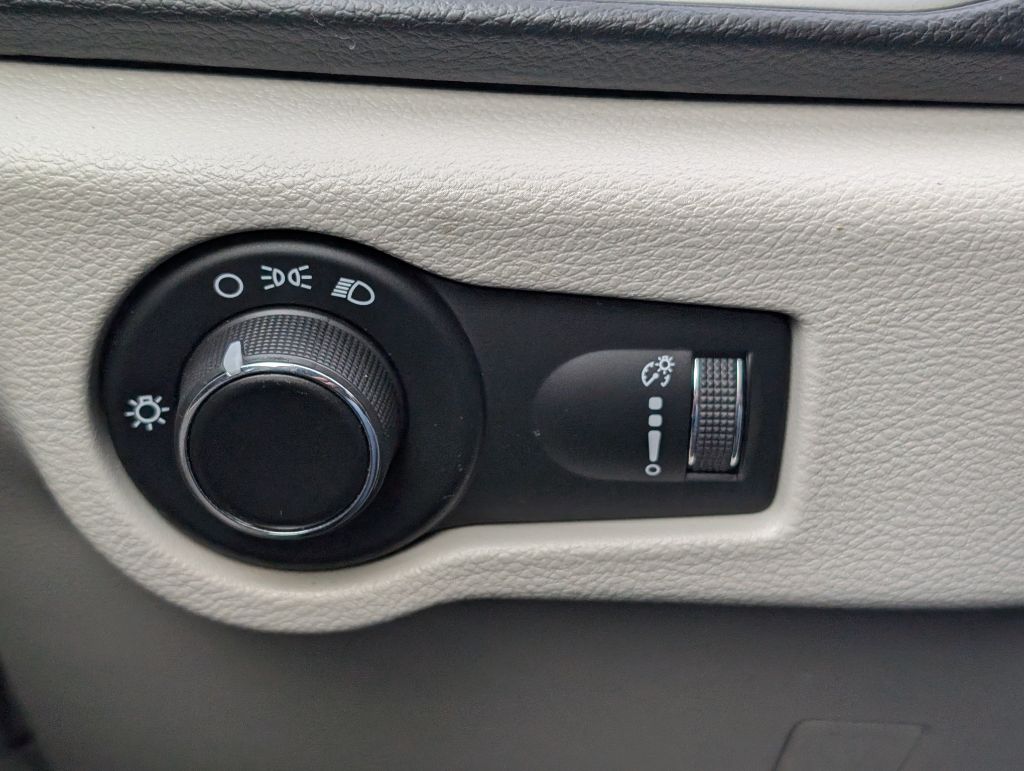 2018 Chrysler Pacifica - $12,800