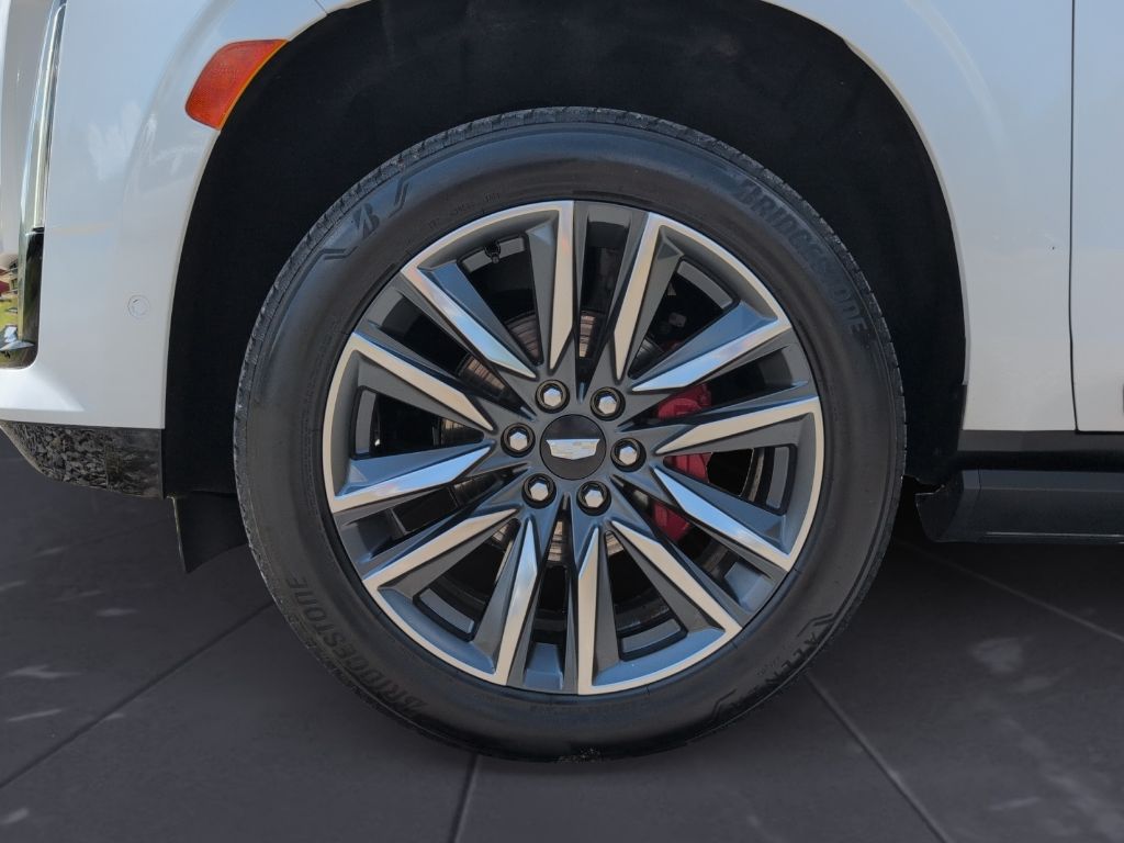 2021 Cadillac Escalade - $65,990