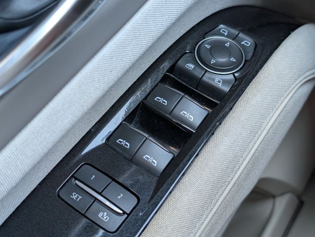 2021 Cadillac Escalade - $65,990