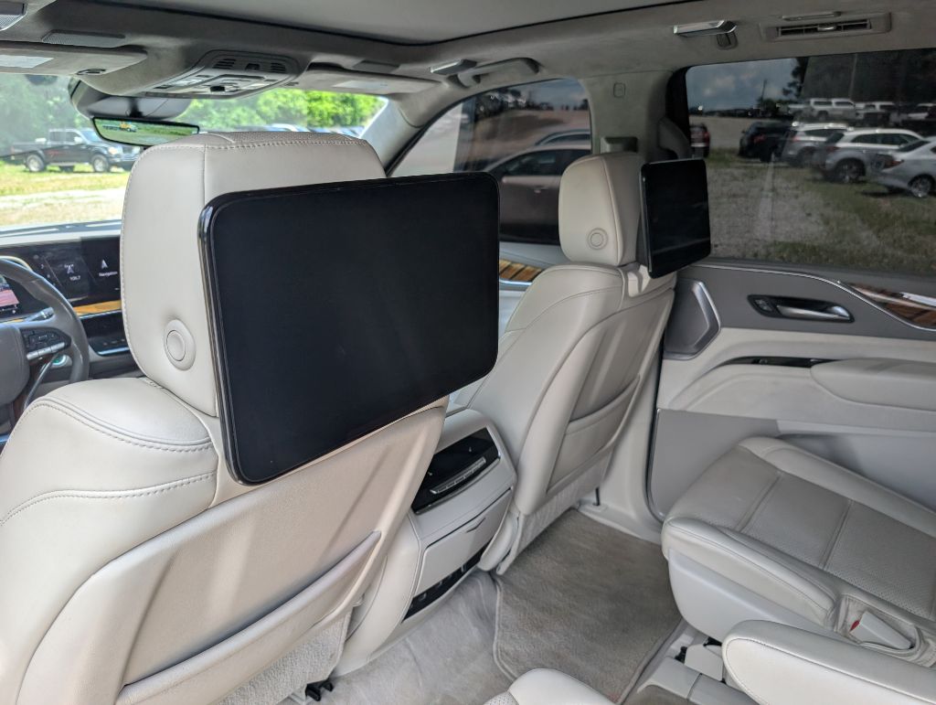 2021 Cadillac Escalade - $65,990