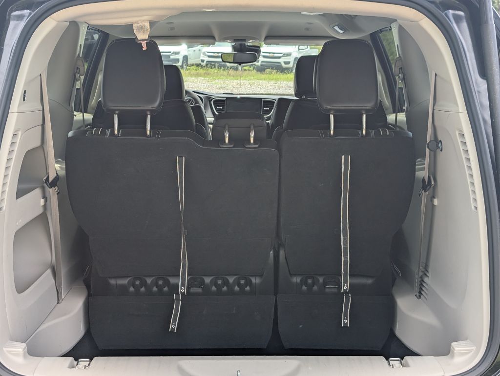 2023 Chrysler Pacifica - $25,000