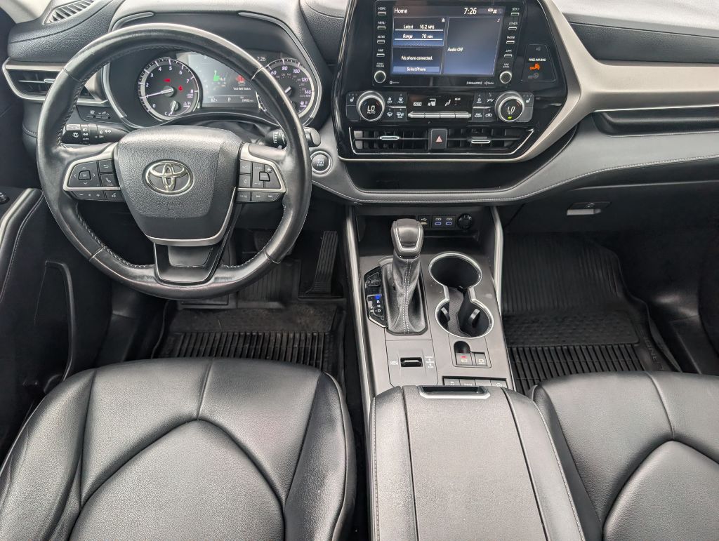 2022 Toyota Highlander - $37,500
