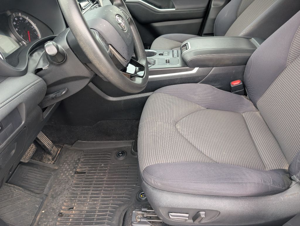 2020 Toyota Highlander - $22,000