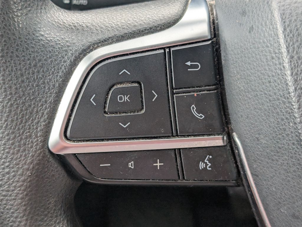2020 Toyota Highlander - $22,000