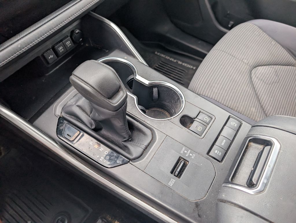 2020 Toyota Highlander - $22,000