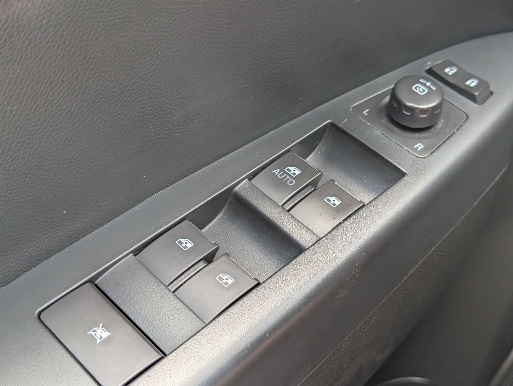 2014 Chevrolet Captiva - $6,000