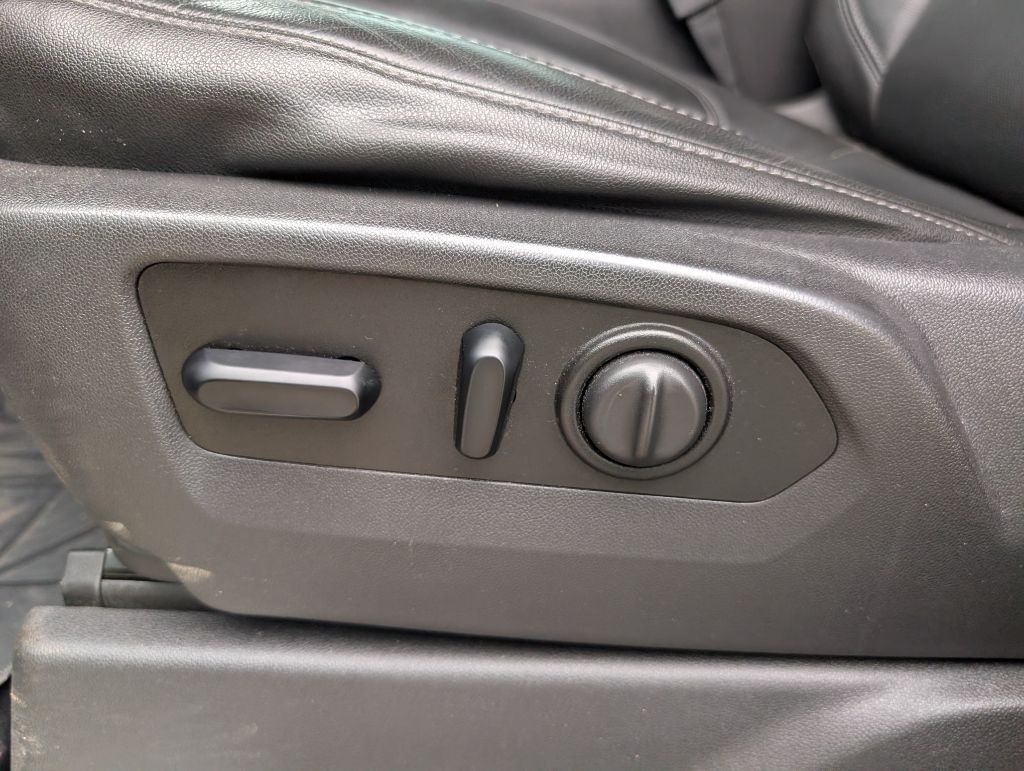 2019 Chevrolet Silverado 1500 - $30,000