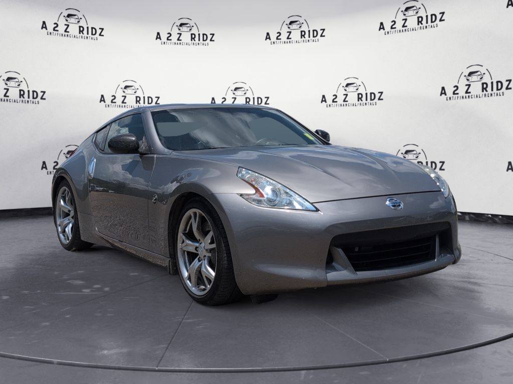 2009 Nissan 370Z - $12,800