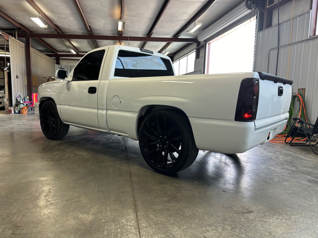 2005 Chevrolet Silverado 1500 Work Truck photo