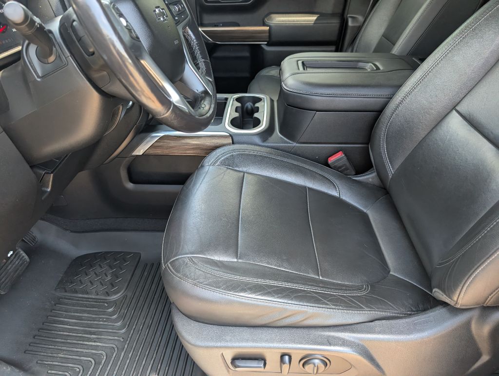 2020 Chevrolet Silverado 1500 - $38,000