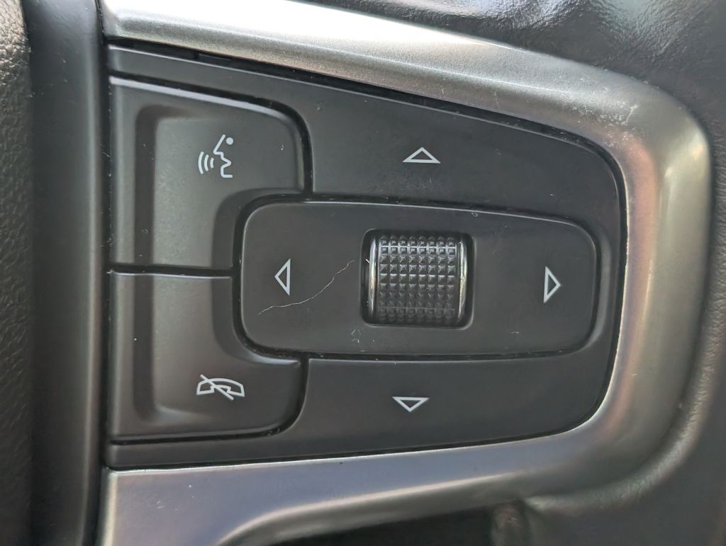 2020 Chevrolet Silverado 1500 - $38,000