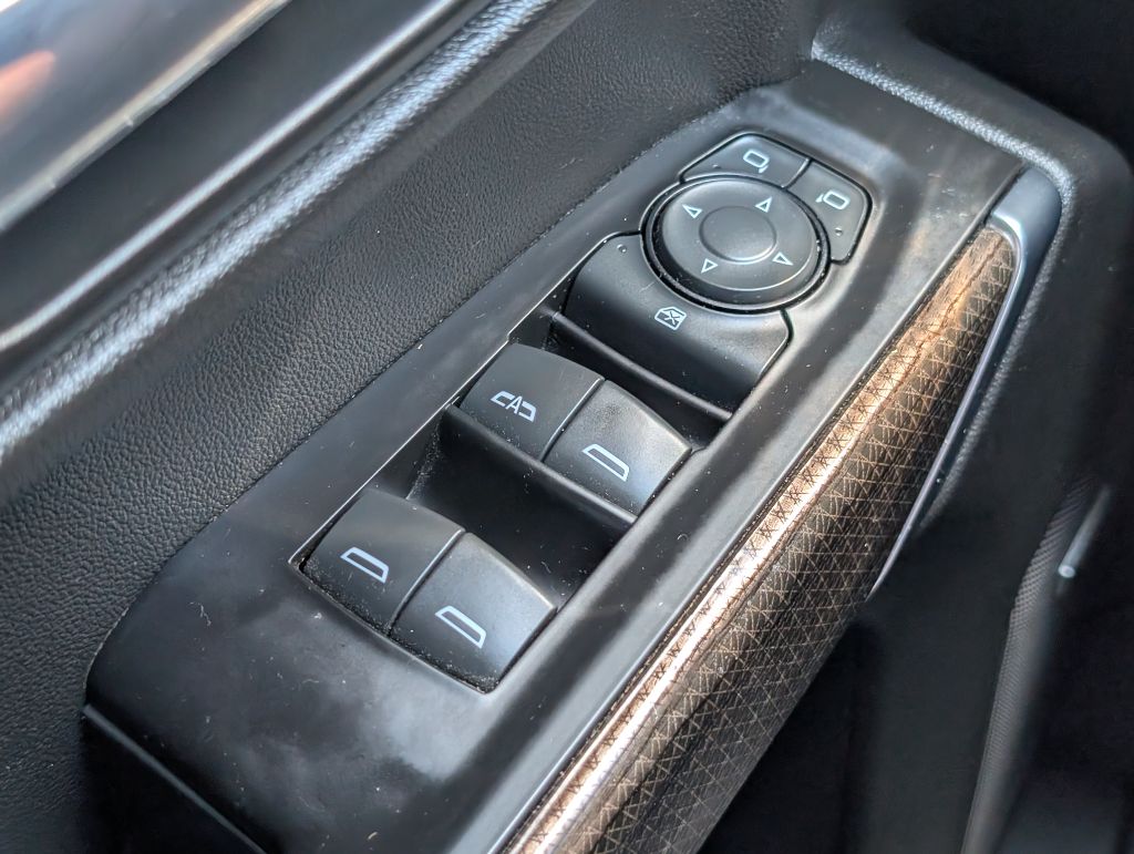 2020 Chevrolet Silverado 1500 - $38,000