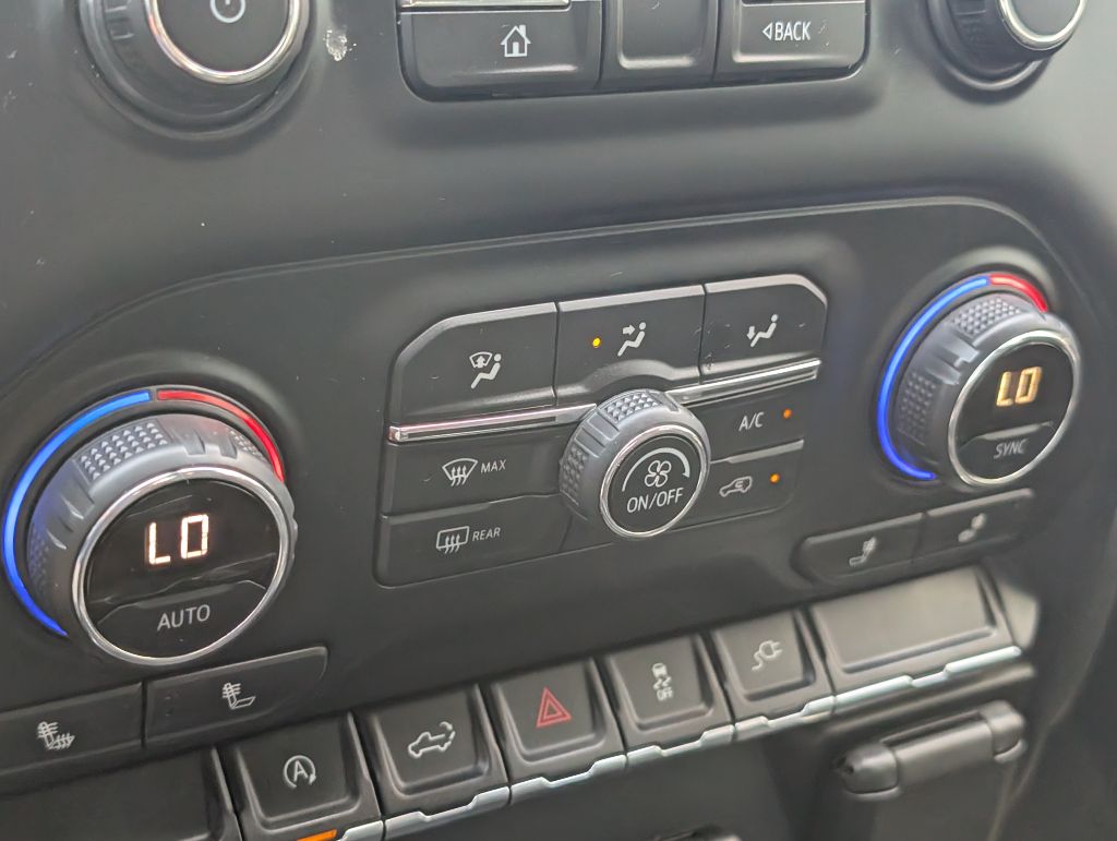 2020 Chevrolet Silverado 1500 - $38,000