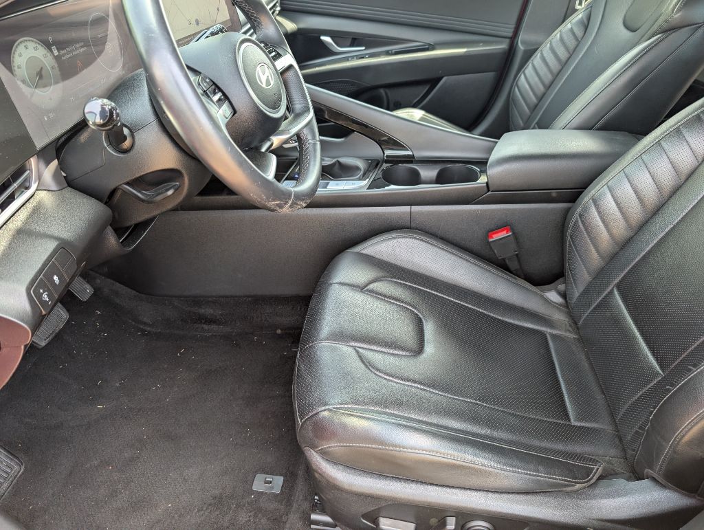 2024 Hyundai Elantra - $25,000