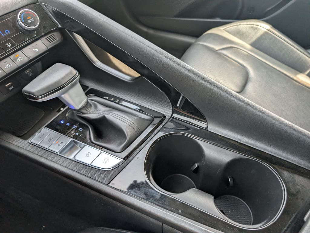 2024 Hyundai Elantra - $25,000