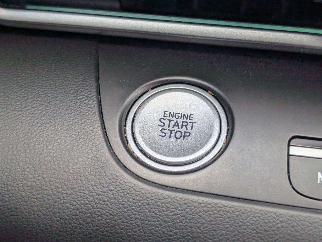 2024 Hyundai Elantra - $25,000