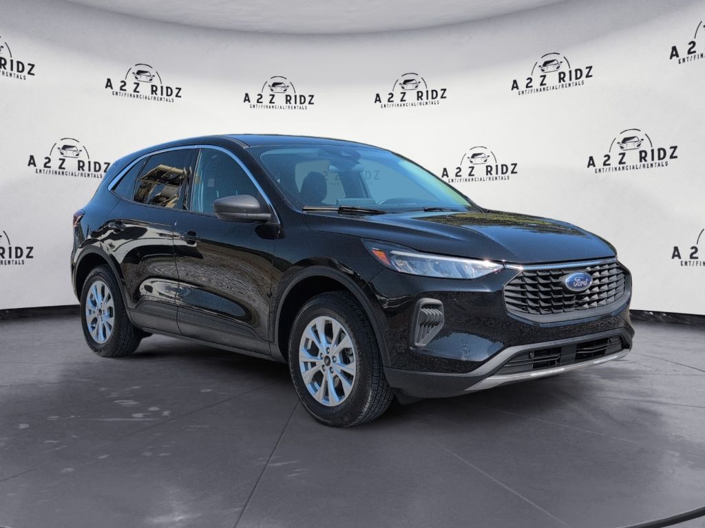 2023 Ford Escape - $18,000