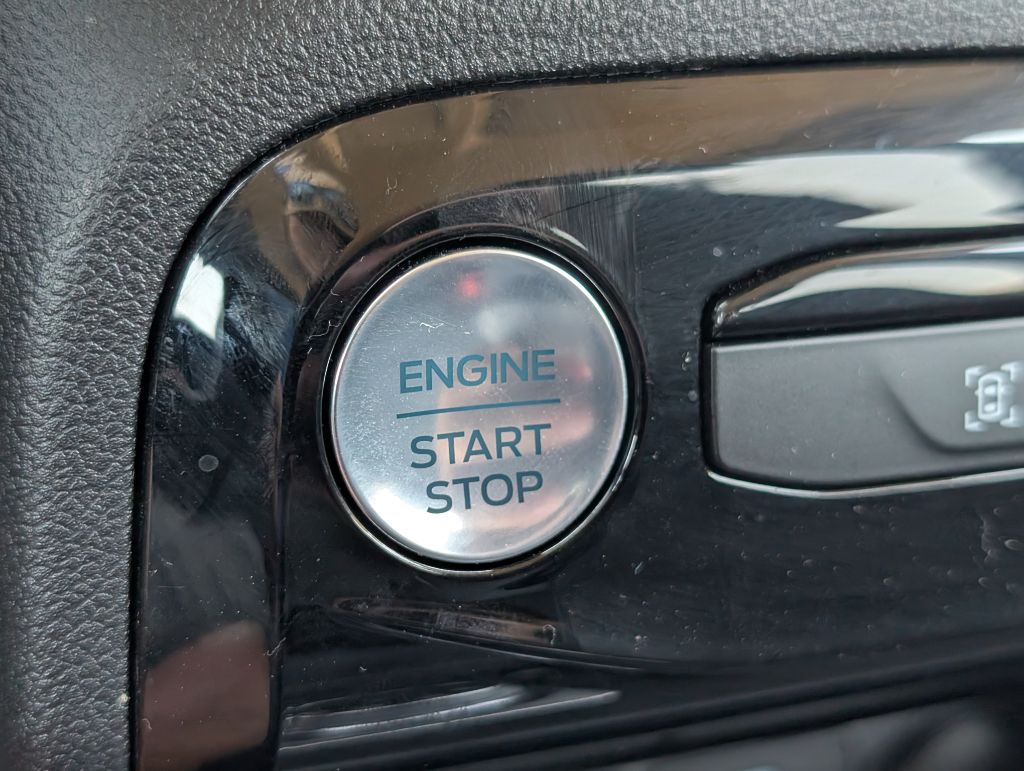 2023 Ford Escape - $18,000