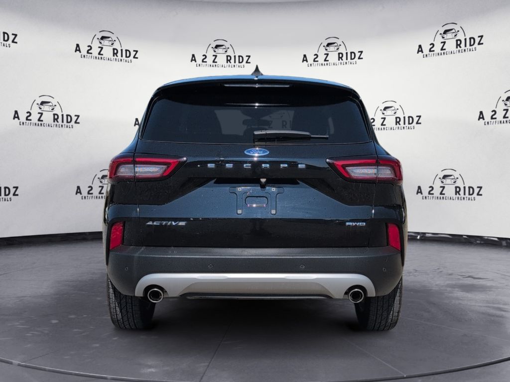 2023 Ford Escape - $18,000