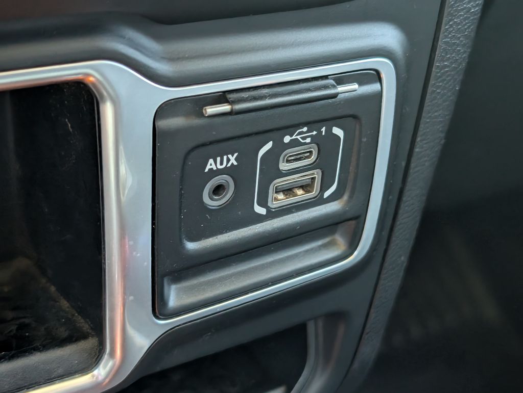 2018 Jeep Wrangler - $23,000