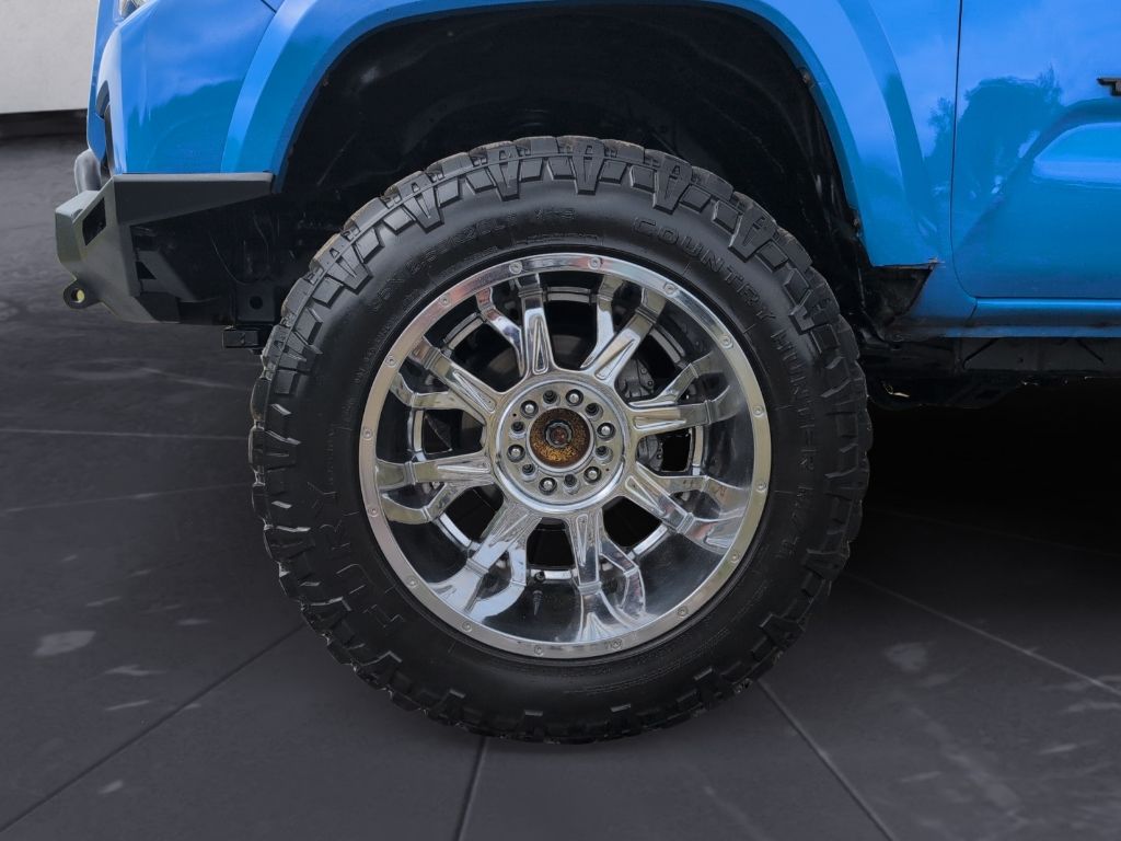 2020 Toyota Tacoma - $32,000