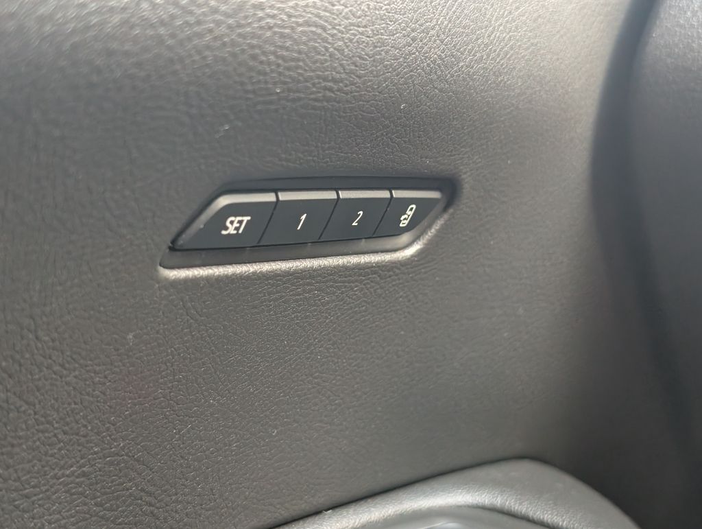 2022 Cadillac XT6 - $29,400