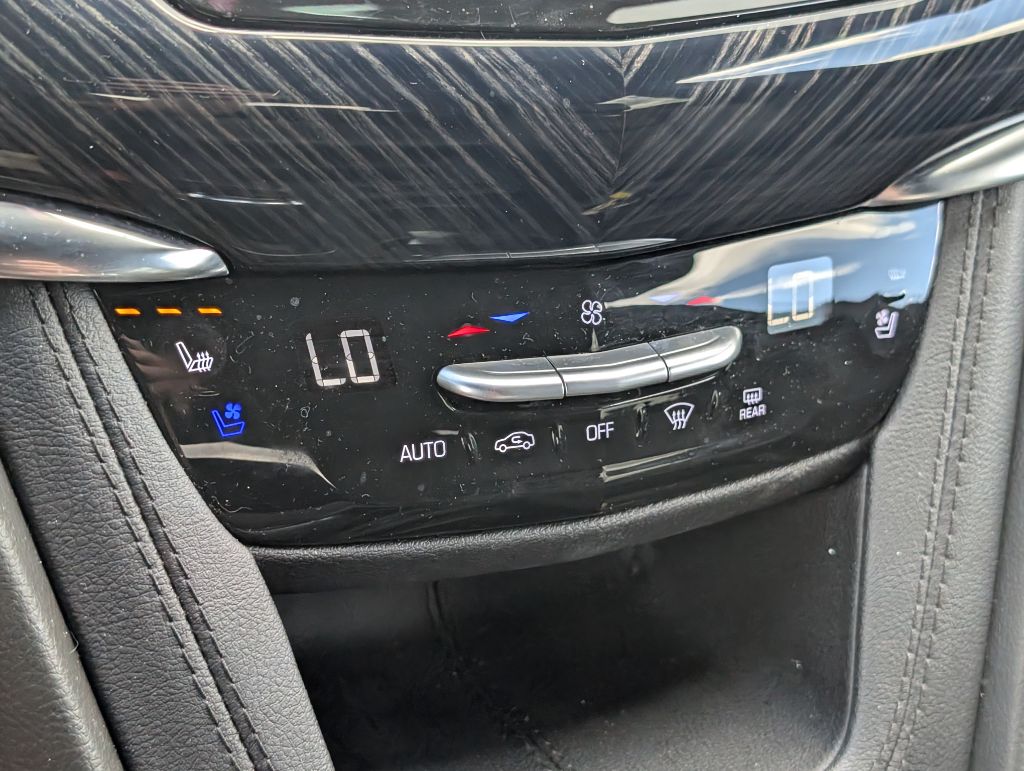 2024 Cadillac XT6 - $45,990