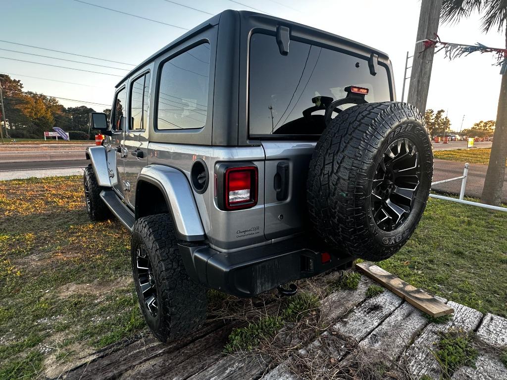 2018 Jeep All-New Wrangler Unlimited Sahara photo