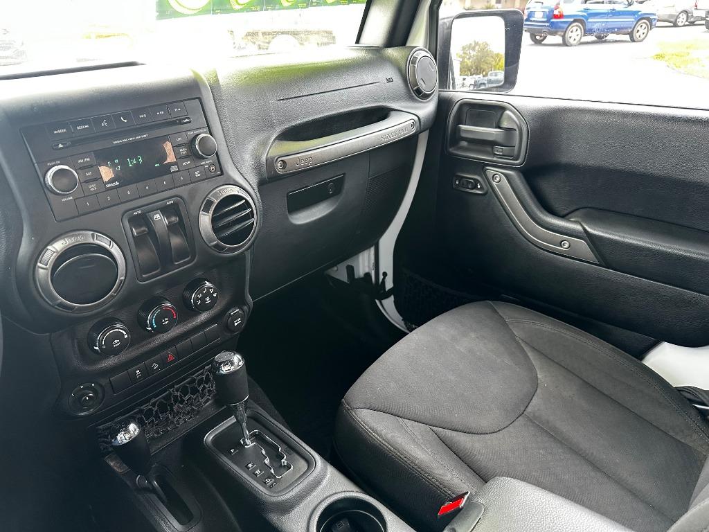 2016 Jeep Wrangler Sport photo