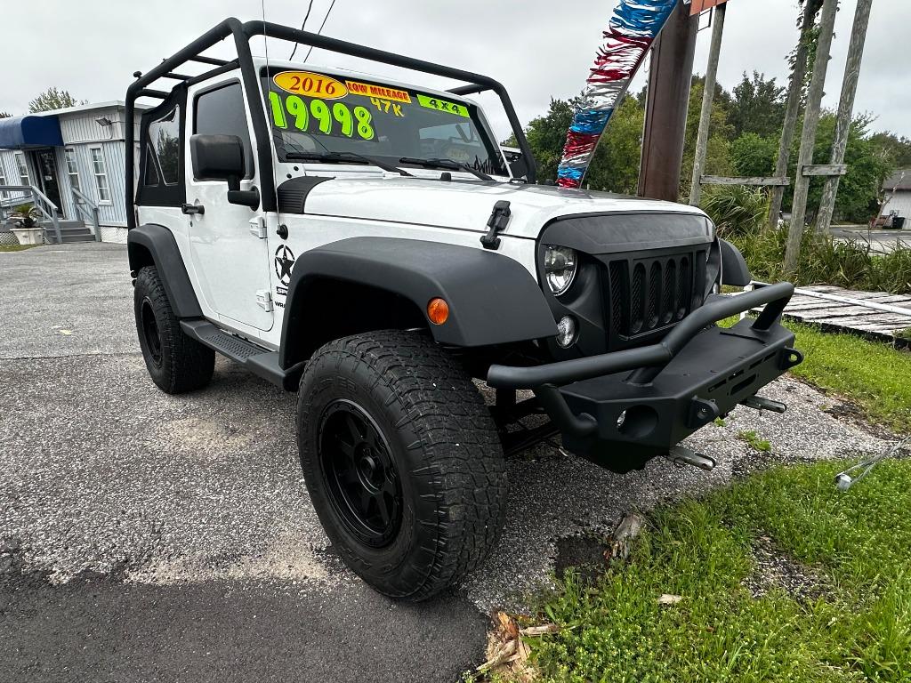 2016 Jeep Wrangler Sport photo