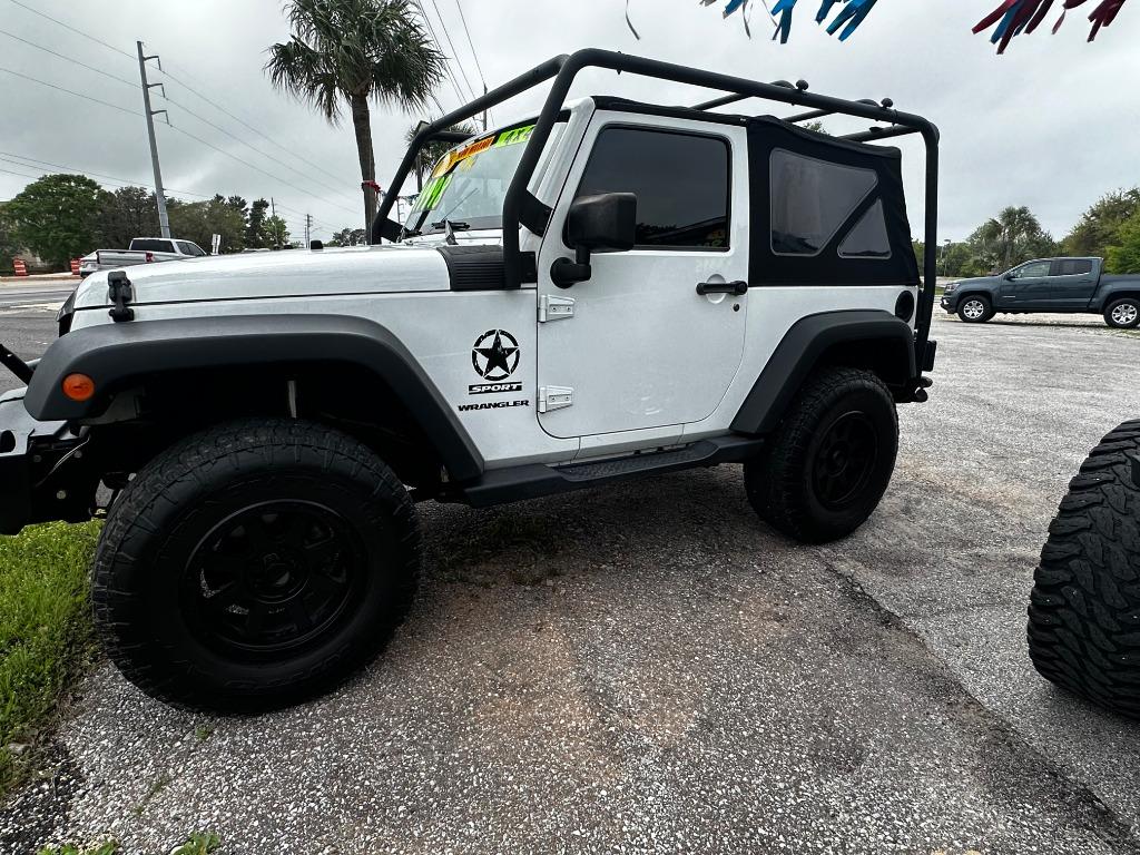 2016 Jeep Wrangler Sport photo