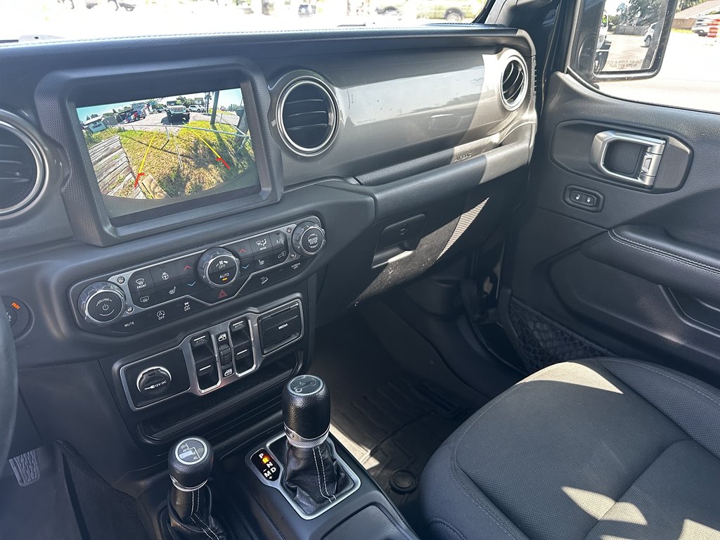 2018 Jeep All-New Wrangler Unlimited Sahara photo