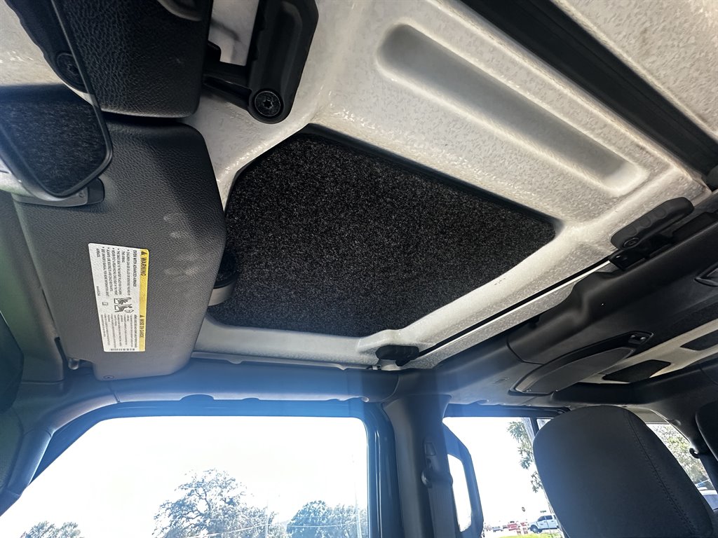 2018 Jeep All-New Wrangler Unlimited Sahara photo