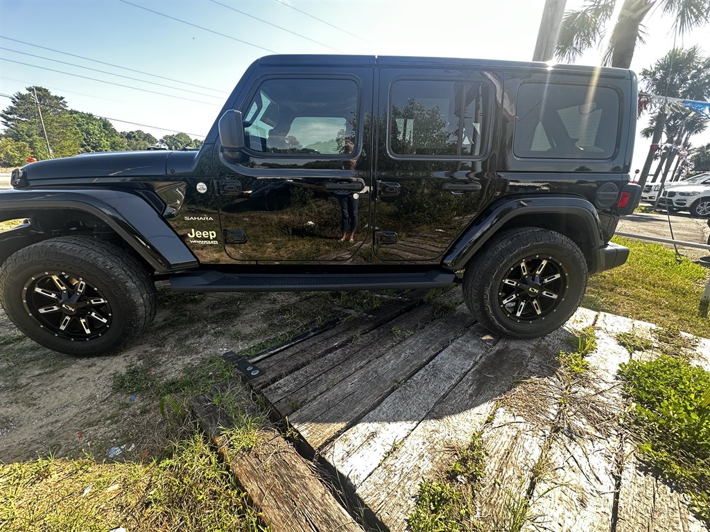2018 Jeep All-New Wrangler Unlimited Sahara photo