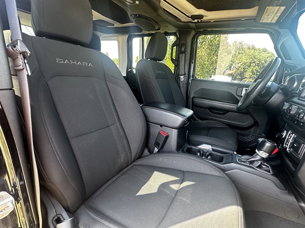 2018 Jeep All-New Wrangler Unlimited Sahara photo