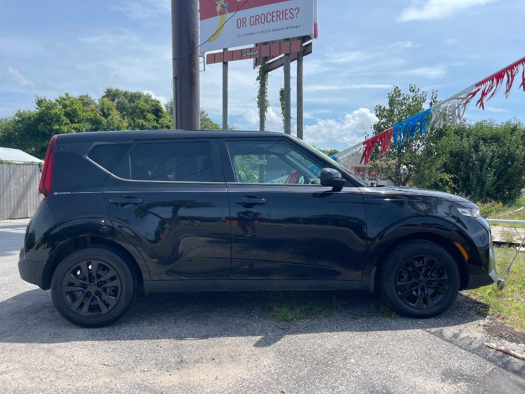 2021 Kia Soul LX photo
